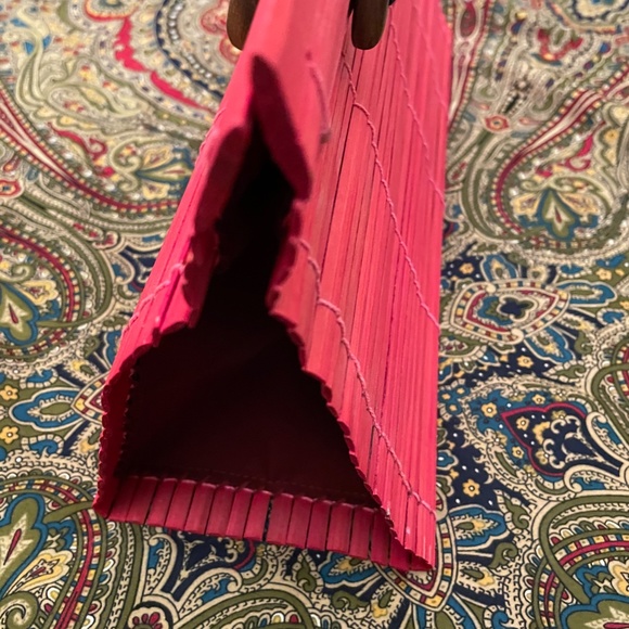 Seattle Boutique Red Wood Purse with Cloth Lining Wood Handle EUC!! - Picture 2 of 10